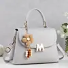 Nuevo modelo de bolso para mujer 2026 bolso cruzado de verano, bolso de hombro versátil vintage, popular bolso cuadrado pequeño nuevo este año