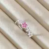 Anillo Flor de Durazno para Mujer, Diseño de Nicho, Gama Alta, Lujo Ligero, Moderno, Anillo Personalizado, Venta al por Mayor de Fábrica