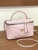 Bolso de hombro y bandolera acolchado de moda estilo Chanel, nuevo bolso tipo caja para mujer verano 2026, bolso de mano con cadena texturizada