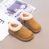 Botas de nieve para niños 2025 invierno nuevo estilo niñas más terciopelo más terciopelo zapatos Birkenstock zapatos peludos casuales niños botas cortas