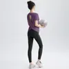 Impresionante conjunto de verano para fitness de mujer, nuevo conjunto de yoga 2026, conjunto deportivo para correr, ropa de entrenamiento de Pilates, pareo sin espalda