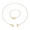 Misterioso Set de Pulsera y Collar de Perlas de Agua Dulce Retro Europeo y Americano, Suave y Elegante, Joyería de Acero Inoxidable para el Día a Día