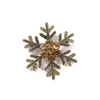 Broche de Copo de Nieve Navideño de Moda corsage de personalidad y temperamento pasador anti-luz pasador de cuello de diamante accesorios para traje y camisa