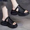 Moda Casual Nova Primavera/Verão 2026 Couro Macio Plataforma Sola Grossa Meia-Chinelos para Mulheres, Sandálias Peep-Toe que Aumentam a Altura para Comércio Transfronteiriço