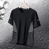 Camiseta de manga corta de seda de hielo de verano para hombre, camiseta holgada de cuello redondo y media manga para hombre, talla grande, sencilla, combinable, de secado rápido.