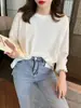 Camiseta Blanca de Puro Algodón de Manga Larga para Mujer, Nuevo Estilo Primavera Temprana 2026, Camiseta Básica Capa Interior, Top Holgado y Versátil para Otoño e Invierno
