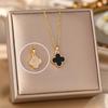 Collar de acero de titanio dorado de doble cara con trébol de cuatro hojas para mujer, cadena de clavícula simple de temperamento de alta calidad, colgante de clavícula de cuatro hojas, joyería para mujer