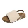 Sandalias retro de otoño nuevas de estilo coreano de una tira para mujer, zapatos planos casuales versátiles y modernos de punta abierta para exteriores con pelo para mujer