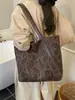 Bolso de Hombro de Moda Bolso Tote Grande para Mujer Bolso de Mano Casual Retro Bolso Cubo Versátil Comercio Exterior Transfronterizo
