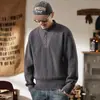 Suéter estiloso de alta qualidade estilo americano, resistente, com gola Henry para homens, novo suéter de tricô base quente retrô para outono e inverno de 2026 para homens
