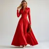 E-commerce transfronteiriço, estilo europeu e americano, nova coleção de outono: um vestido-camisa chique de manga comprida com gola entalhada, frente abotoada, cintura ajustada e saia rodada
