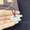 Colgante de Cerradura de Lujo con Jade de Tianshan, Adorno de Tianshan, Colgante de Cerradura de Paz, Diseño Floral, Colgante de Cerradura Ruyi, Venta Directa del Fabricante