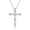 Colgante de Cruz 925S con Incrustación de Moissanita, Estilo de Lujo Ligero, Diseño Elegante y de Moda, Joyería Versátil Chapada en Oro de 18K