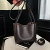 Bolso Retro de Alta Gama para Mujer, Nuevo Bolso de Hombro de Nicho de Moda 2025 para el Trabajo y los Viajes Diarios, Bolso Cruzado Tipo Cubo