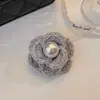 Broche Grande de Veludo Camélia para Mulheres, Novo Modelo 2025, Acessório de Moda Exquisito de Alta Qualidade
