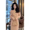 Vestido de Punto Elegante Estilo Pequeño Chanel con Cuello en V para Mujer Otoño/Invierno 2026 Nuevo Exquisito Vestido de Lana Francés