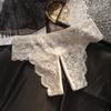 Ropa interior simple de lujo sexy hueca estilo japonés de talle bajo sexy encaje transpirable calzoncillos de rango abierto que no se quitan para mujer
