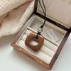 Colgante de Nuevo Diseño, Sentido del Diseño y Exquisita Piedra de Hueso de Camello Natural Collar Largo, Joyería Versátil de Moda Personalizada en Verano