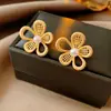 Aretes de Clip y de Botón Vintage Estilo Francés con Flor Hueca para Mujer, Lujo Ligero, Gama Alta, Pendientes de Estilo Minimalista, Accesorios Únicos para Orejas