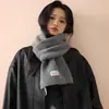 Bufanda Tejida Retro Japonesa para Mujer, Moda Otoño e Invierno, Elegante Versátil, Adelgazante del Rostro, Protección Cálida para el Cuello, Doble Uso como Bufanda y Chal