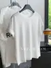 Camiseta de Verano 2026 Manga Corta Enrollada con Puño Texturizado, Delgada pero No Transparente, para Mujer, Algodón tipo Lino, Holgada, Cuello Redondo, Top Moderno