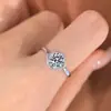 Anillo de Plata de Ley S925 con Banda Trenzada Simple y Moissanita, Elegante y Romántico, Lujo Ligero y Brillante, Regalo para Novia