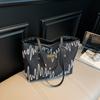 Bolso de Hombro Casual de Gran Capacidad para Mujer 2025 Nuevo Verano Versátil Simple para Viajar Trendy Tote de Axila Bolso Grande