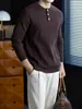 Suéter de punto acanalado con cuello Henley de manga larga estilo americano para hombre, minimalista, suave, elástico, agradable para la piel, prenda básica de punto para ir al trabajo