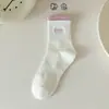 Novas Meias Femininas de Cano Médio com Camada Dupla para Inverno, Meias Respiráveis e Absorventes de Suor, Novas Meias para Primavera e Verão, Meias Fashionáveis e Tendência para Mulheres