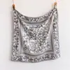 Bufanda Cuadrada Grande de Seda Diagonal con Patrón Mozhu Yanya 90 Moda Versátil Estampada Imitación Seda Protectora del Polvo Pañuelo para la Cabeza Bufanda para Mujeres
