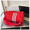 Bolso deportivo de moda Niche Toast Bag 2025, bolso de viaje corto con almohada, bandolera informal con correa ancha.