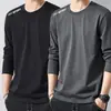 Camiseta masculina de manga longa gola redonda, cor sólida versátil, corte solto, para primavera e outono, top casual moderno