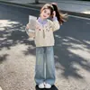 Sudadera con capucha de dos piezas falsas con cuello de camisa para niña 2026 nuevo traje de mezclilla para niños ropa elegante de primavera y otoño para niña moderna