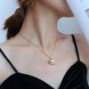 Marca Europea y Americana ins joyería gargantilla flor de loto imitación perla collar acero titanio chapado oro 18K cadena clavícula