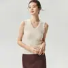 Colete de tricô sem mangas com decote em V 100% cashmere para mulheres, apresentando uma borda de renda ondulada, corte justo e um design elegante estilo francês em cor sólida