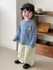 Conjunto de Chaqueta con Capucha a Cuadros para Niños Primavera y Otoño Conjunto de Dos Piezas: Camiseta Estampada de Manga Larga para Bebé e Infantil Pantalones Casuales de Pierna Ancha