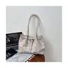 Bolsa Tote Grande Capacidade com Design Estampado de Nicho 2025 Nova Bolsa de Mão para o Dia a Dia Bolsa de Ombro Feminina de Alta Qualidade