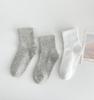 Nuevos Calcetines de Algodón Peinado para Niños y Niñas Otoño e Invierno Absorbentes de Sudor y Desodorantes Calcetines Deportivos