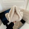 Bolso Tote Retro de Peluche Transfronterizo para Mujer Otoño/Invierno 2026 Nuevo Casual Versátil Gran Capacidad Bolso de Mano de Piel
