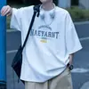 Camiseta de manga corta para hombre estilo Hong Kong, ropa de verano moderna y versátil, top holgado moderno para hombre, camisa de media manga con cuello redondo de alta costura