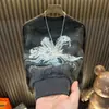 Novos Tops Rasgados de Gola Redonda e Manga Longa para Homens Primavera e Outono 2025 Moda Coreana Tendência Versátil Casuais Camisetas