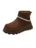 Botas Pequenas com Solado Grosso para Aumentar a Altura para Mulheres Novo Estilo Outono e Inverno 2025 Zíper Traseiro Botas de Neve Botas Curtas Pequenas