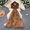 Vestido de cuello de traje elástico de estilo elegante y sofisticado para mujer, versión coreana de verano, entallado en la cintura, adelgazante, vestido largo plisado, adecuado para ir al trabajo