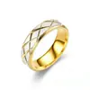 Popular Sencillo y Personalizado Joyería de Acero de Titanio para Hombre Acero Inoxidable Moda Patrón de Cuadros de Diamantes Anillo de Pareja Venta al por Mayor