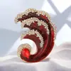 Broche Creativo Nuevo de Lujo Ligero Forma de Spray Versátil Temperamento Retro Pequeño Pin para Traje de Mujer Accesorios de Ramillete Mayoreo