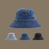 Sombrero de pescador vaquero de ala ancha para mujer estilo coreano combinable que muestra el rostro pequeño y protege del sol con patrón de fresa bordado