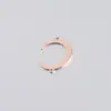Colgante de media luna de acero inoxidable con espejo transfronterizo y conexión de doble agujero, con forma de cuerno personalizada, accesorios de joyería