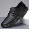 Nuevos Zapatos Casuales de Cuero con Cordones y Patrón de Cocodrilo para Hombre, Primavera y Otoño 2026, Hechos a Mano para Padres de Mediana Edad 802