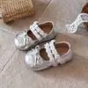 Sapatos Pequenos de Couro Estilo Coreano para Meninas 2026 Novidade Primavera/Outono Mary Janes Sapatilhas de Ballet com Laço Solado Macio Fecho Mágico Sapatos de Princesa