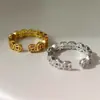 Anillo de Moneda de Cobre Hueco para Mujer, Diseño Abierto Ajustable, Anillo para Dedo Índice de Diseño de Nicho de Alta Gama, Nuevo Accesorio de Mano de Lujo Ligero 2025